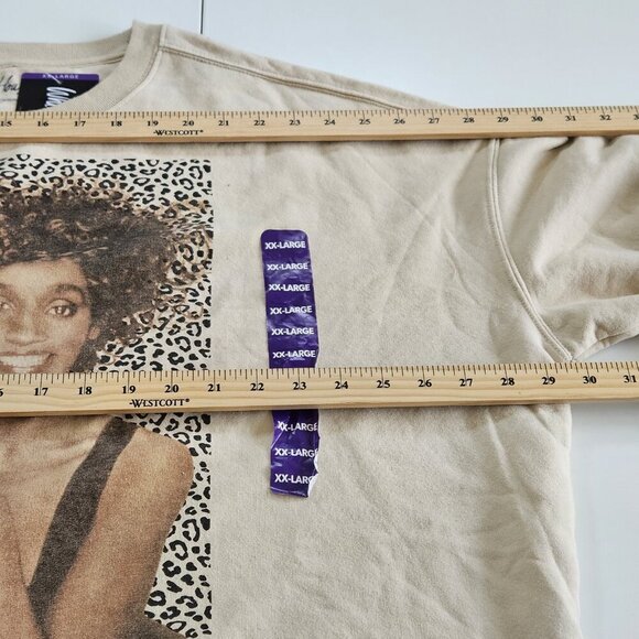 Whitney Houston Sweatshirt Womens XXL Beige LS Fleece Inside Music Icon Boho NWT - Picture 5 of 16